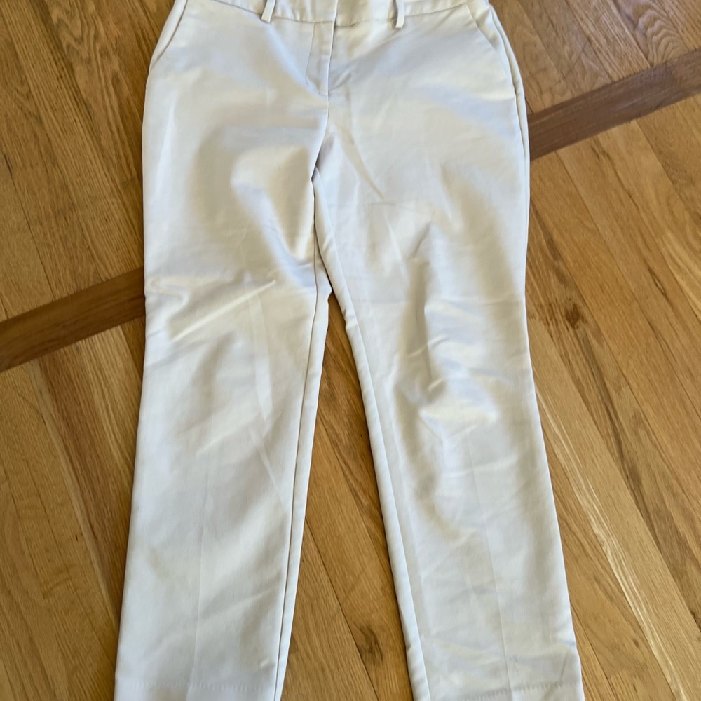 Ladies Size 6P "Ann Taylor" Ivory Petite Trousers GUC ❤️